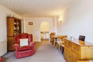 LIVING ROOM- click for photo gallery